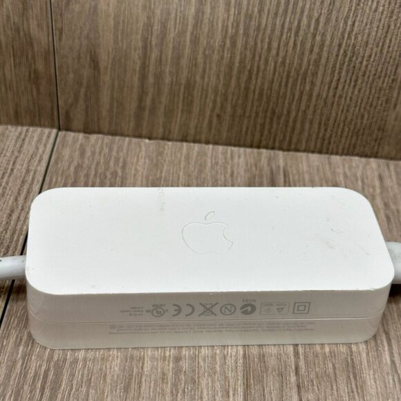 Apple AirPort Extreme Base Station 4th Gen 802.11n WiFi Router A1354 - Picture 5 of 9